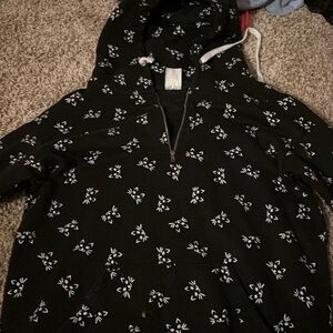 Black cat long sleeve hoodie